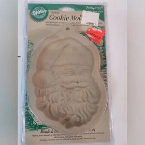 Wilton 1997 Santa Claus Cookie, Chocolate, Fondant Mold Ovenproof